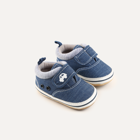 Fashionable jeans shoes for baby