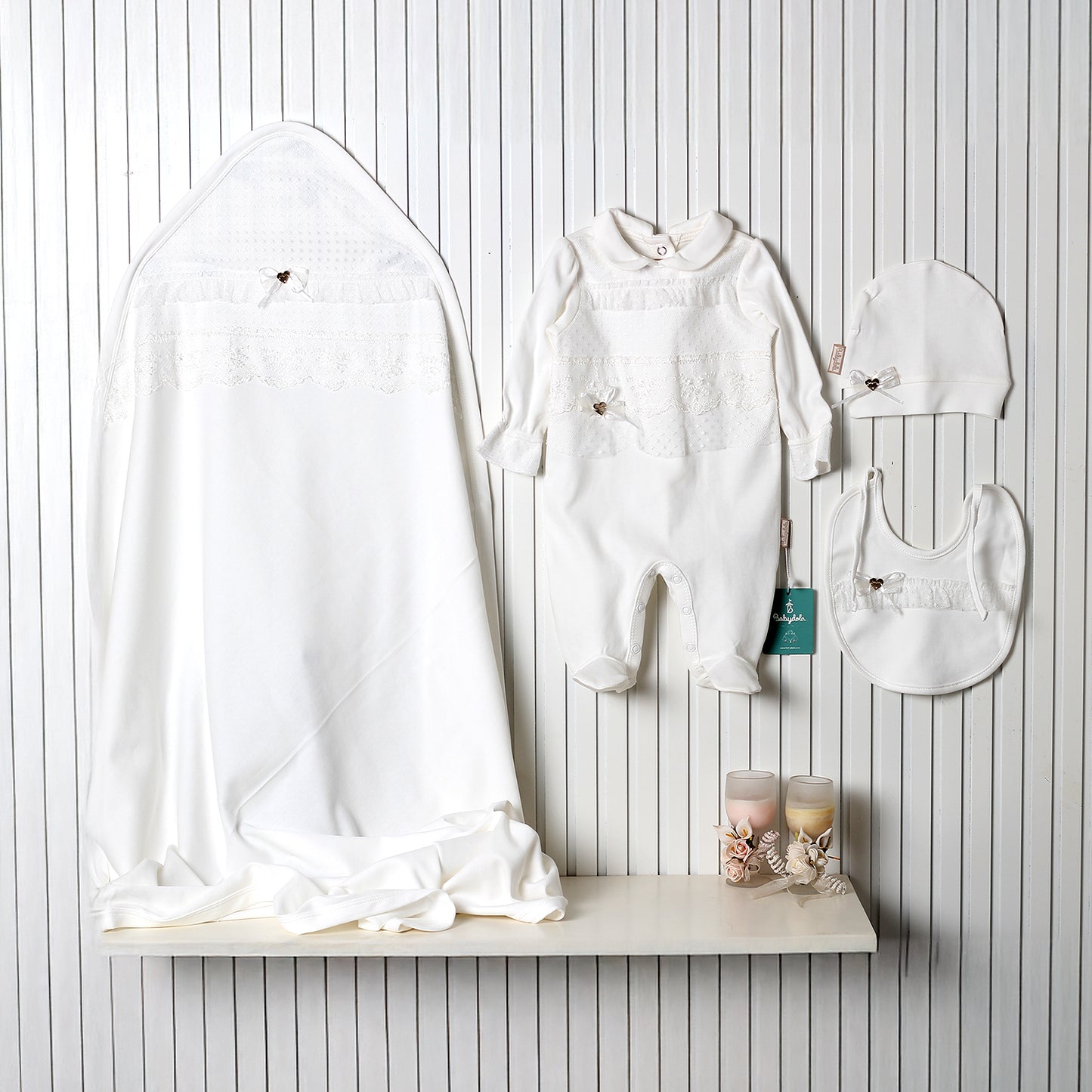 Teddy bear baby Girls 4 Piece Set - White (newborn)